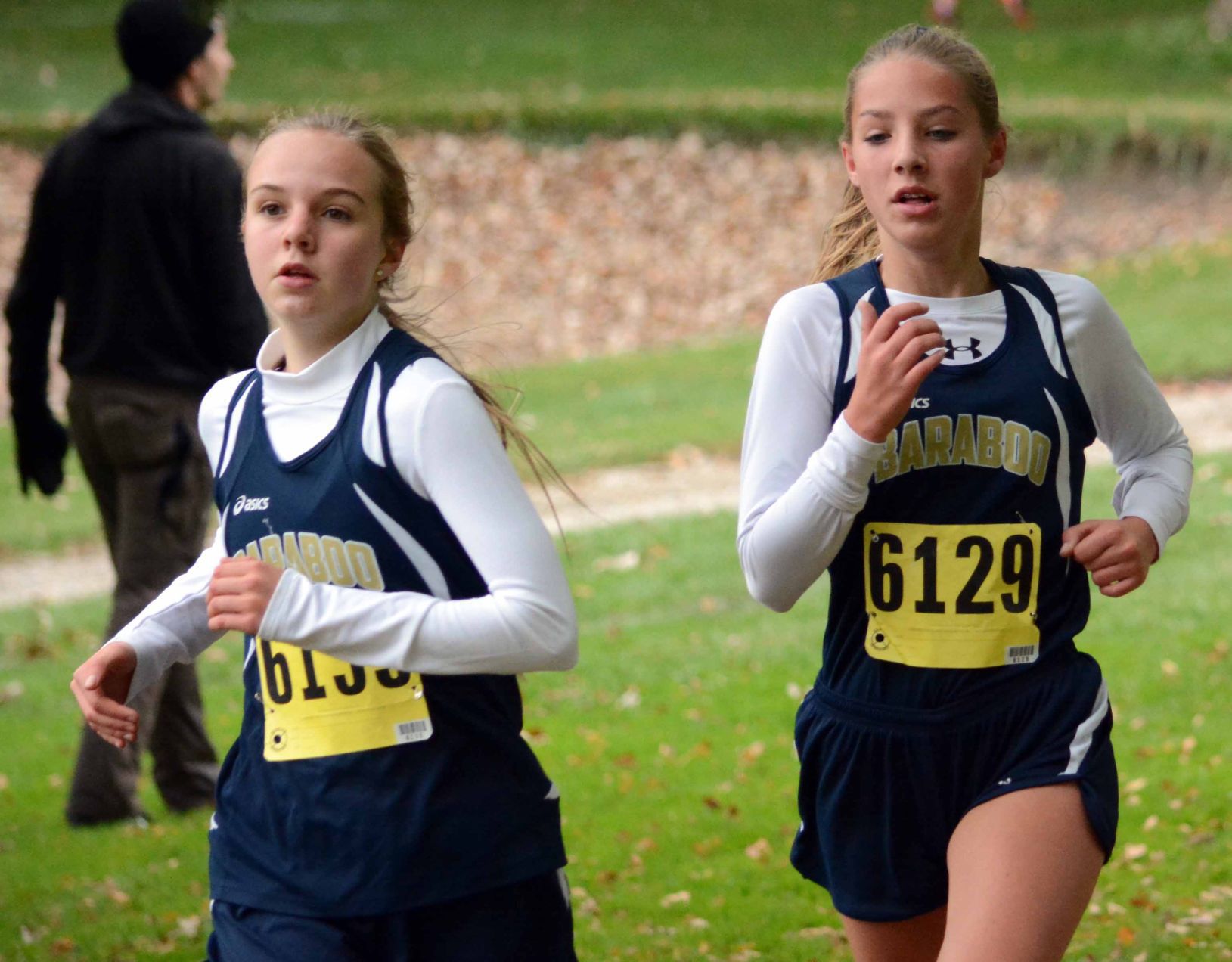 Molly Stewart and Venna Krayer